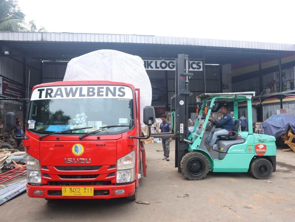 jasa ekspedisi tangerang ambon klik logistics murah