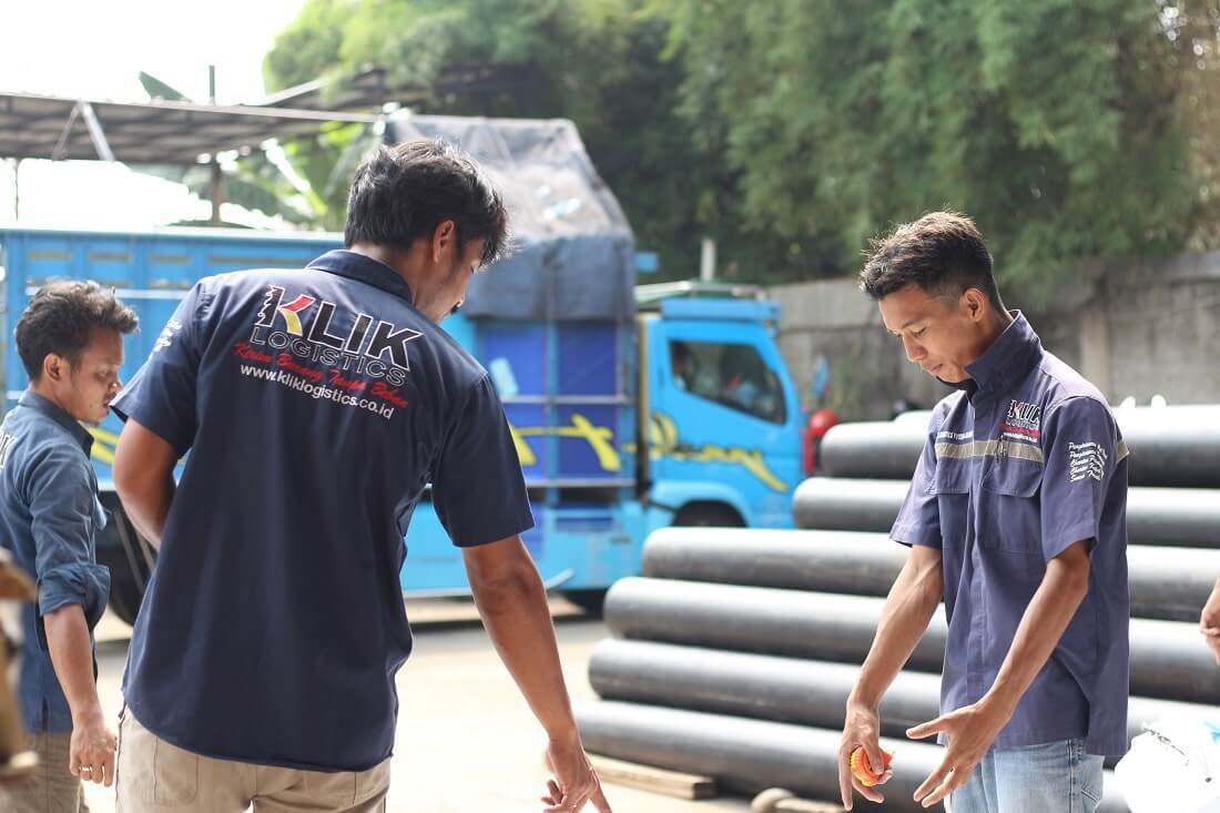 kirim alat berat manado pangkal pinang