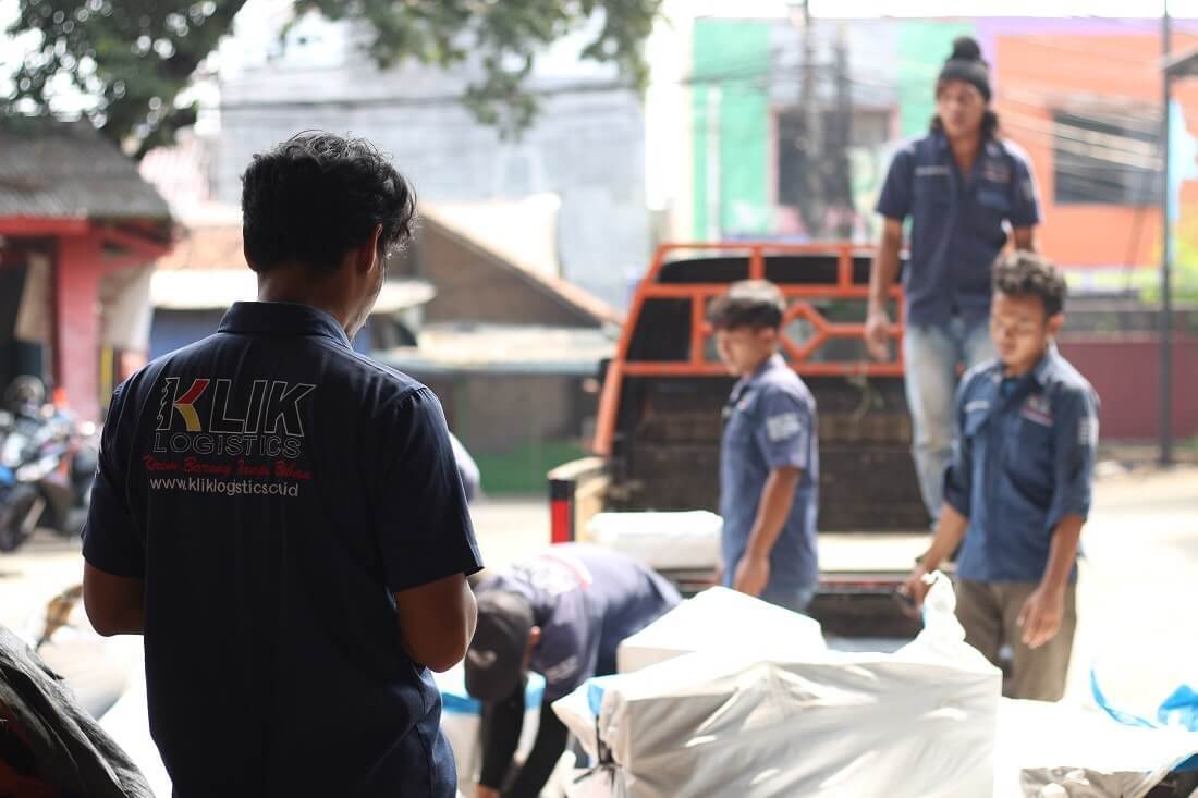 pengiriman manado tanjung pandan